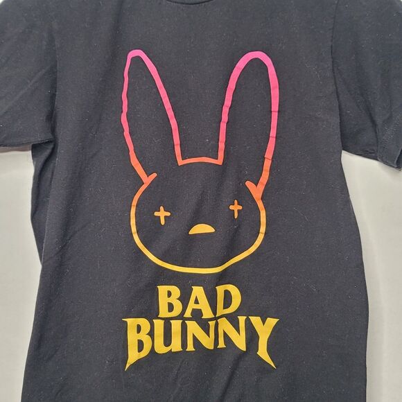 Bad Bunny Conejo Men's T-Shirt Music Tour Band Tee Small - Picture 2 of 7